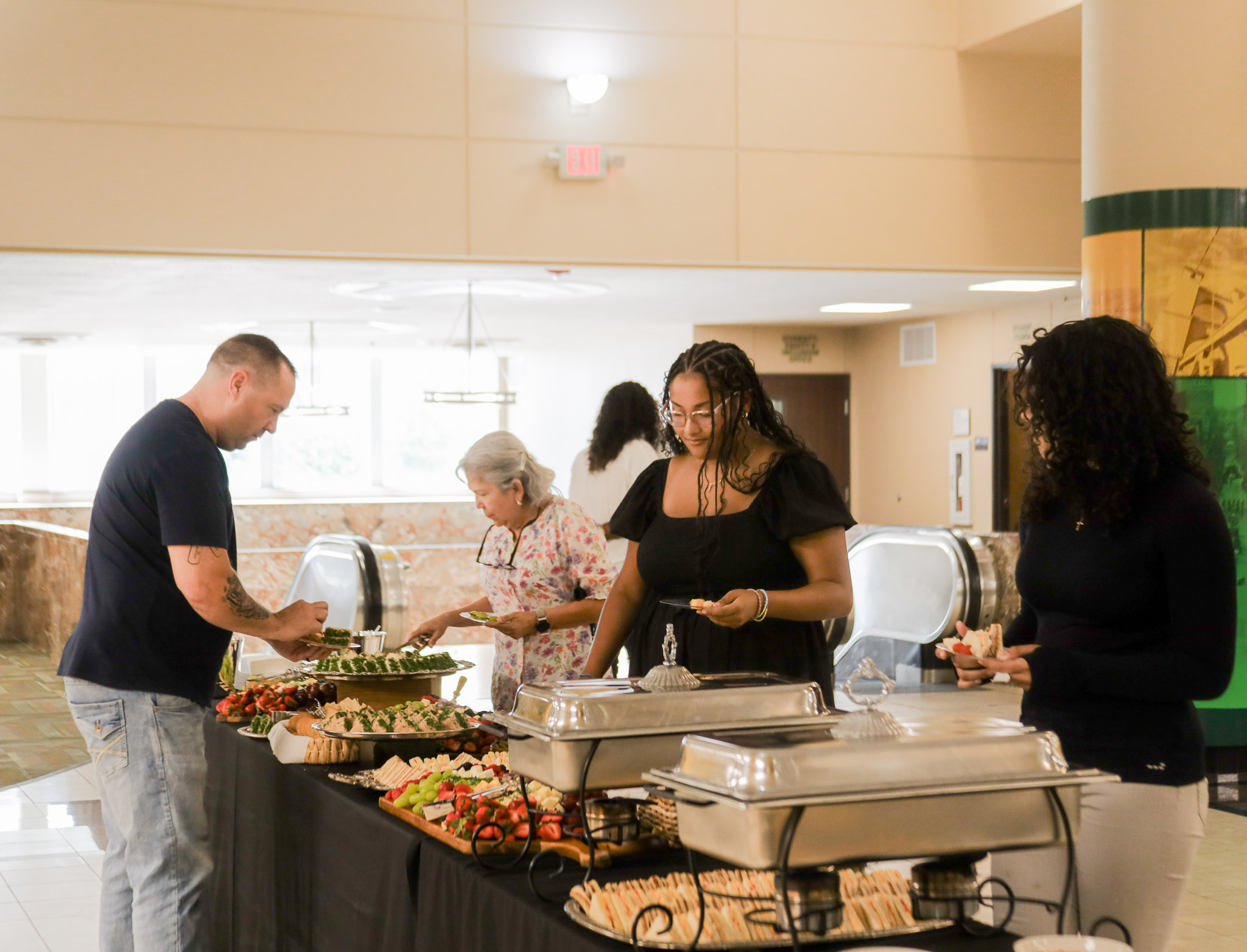 Garland Graduation Reception Guests 