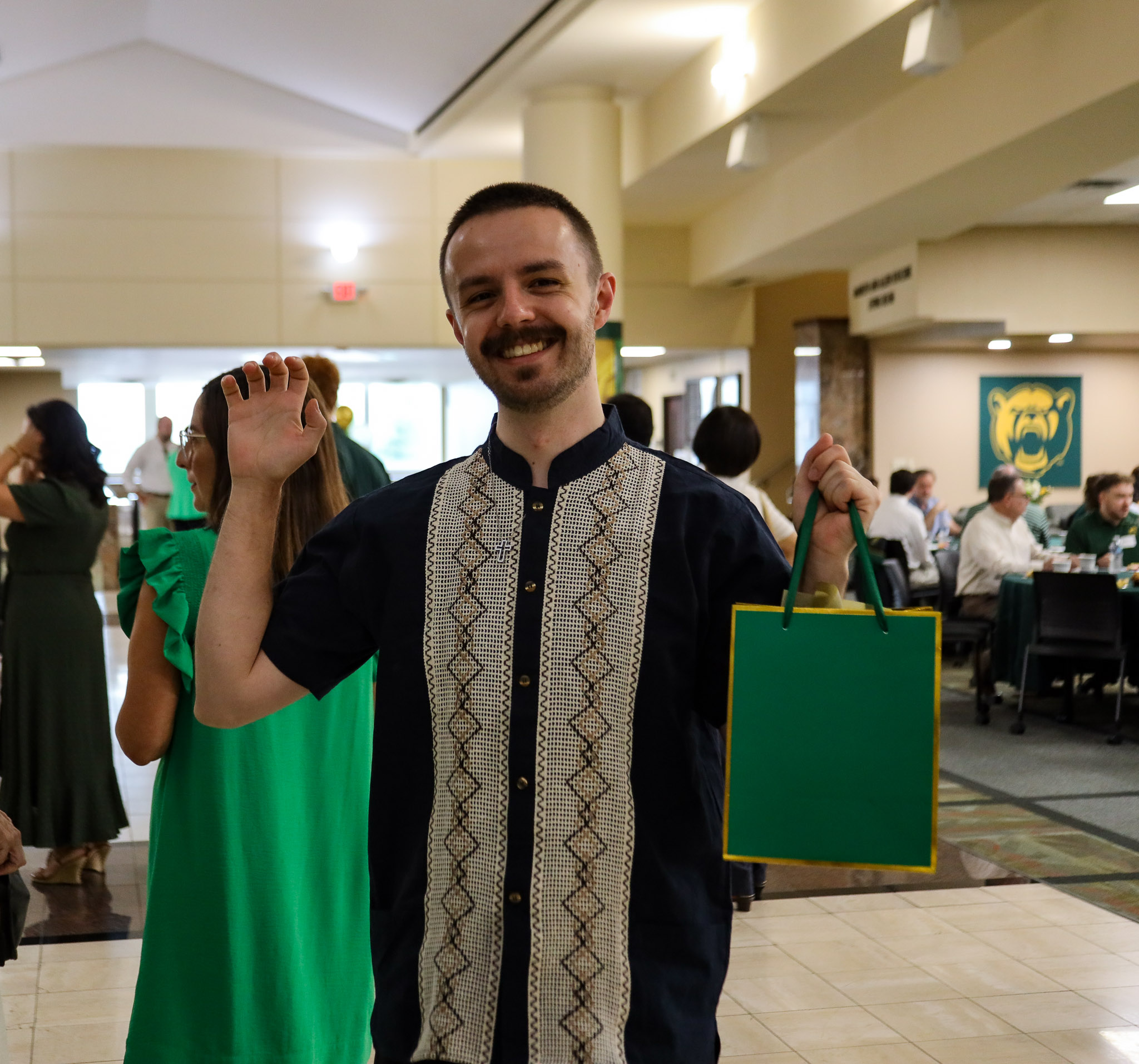 Garland Graduation Reception Guest with gift