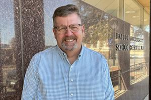 terry heeringa portrait outside the building