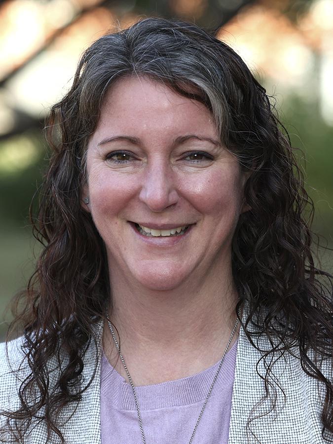 Dr. Heather Hudson headshot